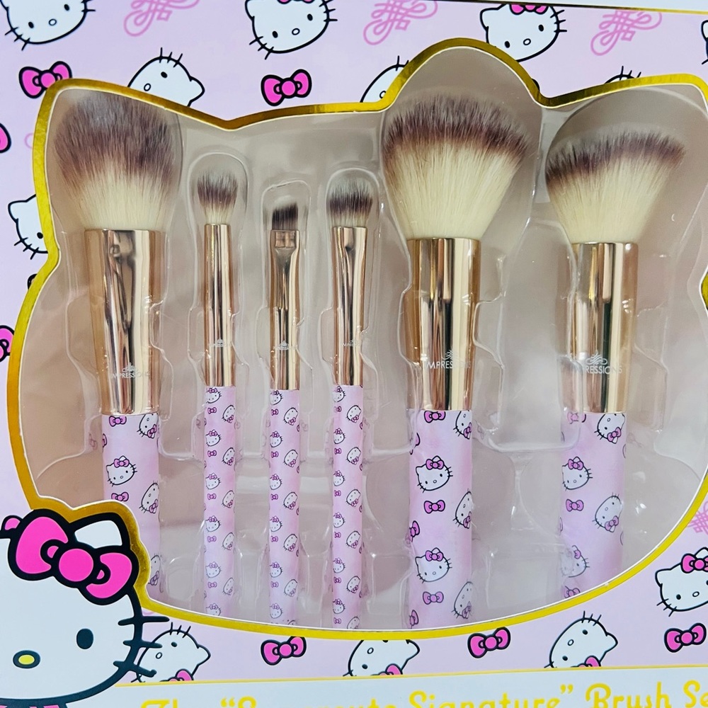 Hello Kitty Bundle - Picture 9 of 10